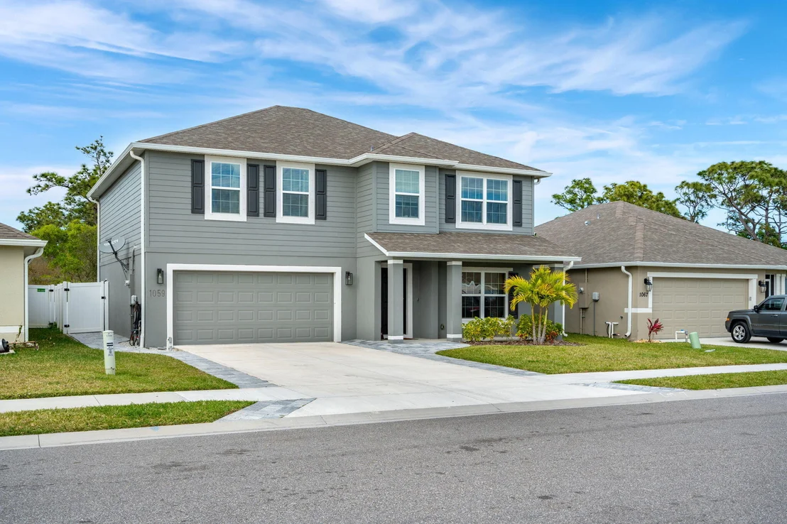 Photo of 1059 Dania Circle NE