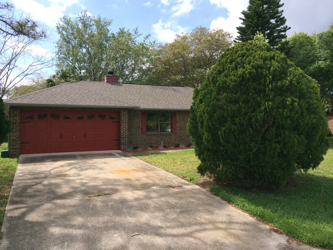 Photo of 6946 Bayfront Road