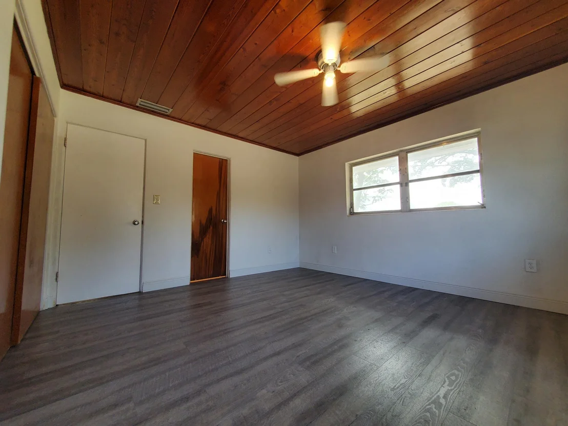 Photo of 2511 Vernon Drive NE