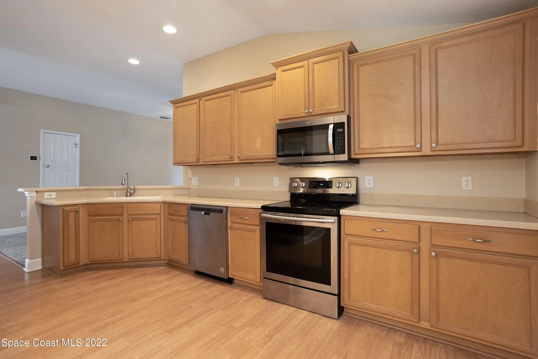 Photo of 2400 Bridgeport Circle