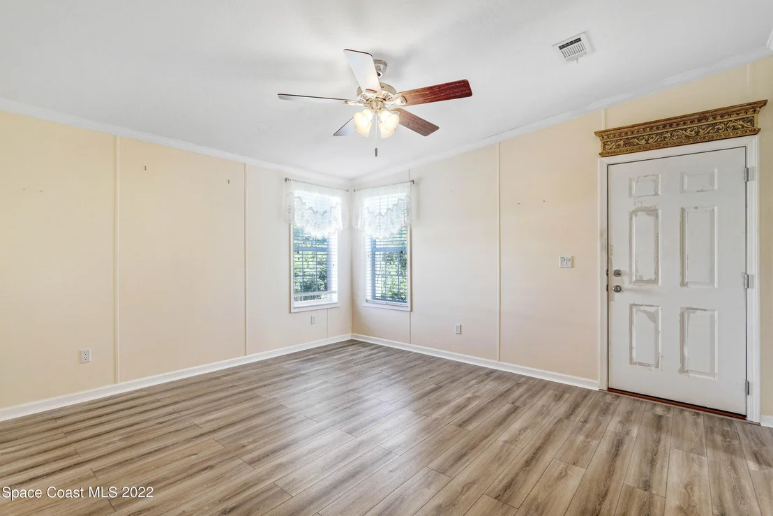 Photo of 2353 Coconut Palm Drive NE