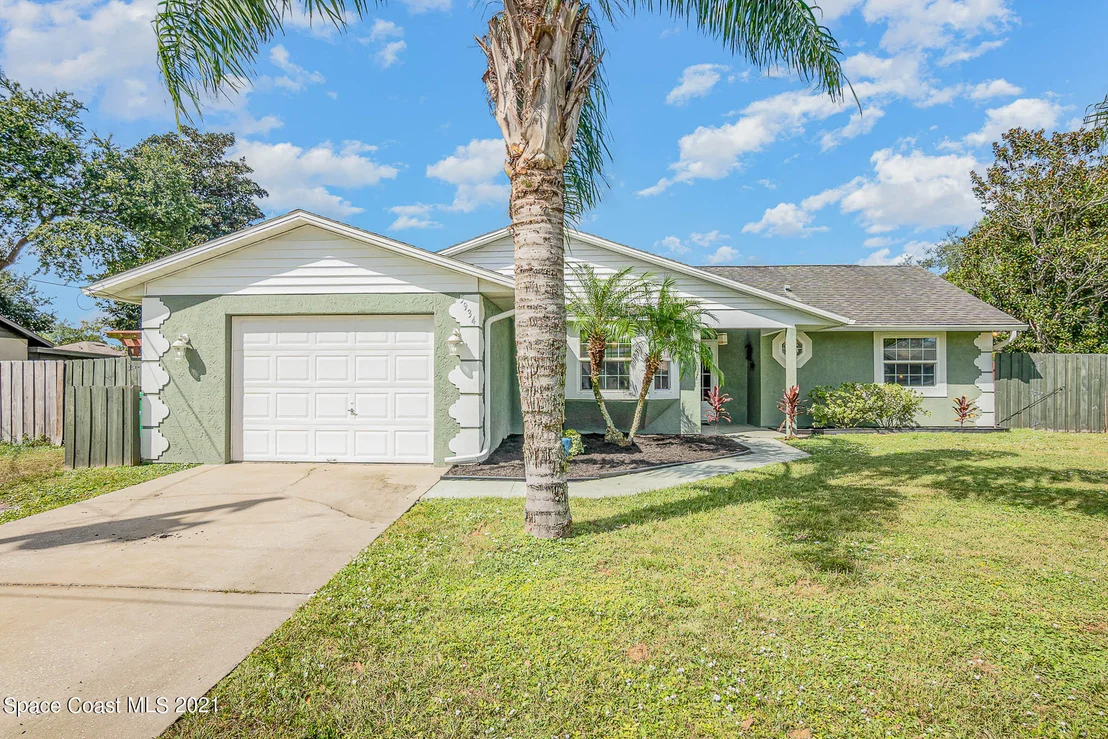 Photo of 5934 Cardiff Avenue