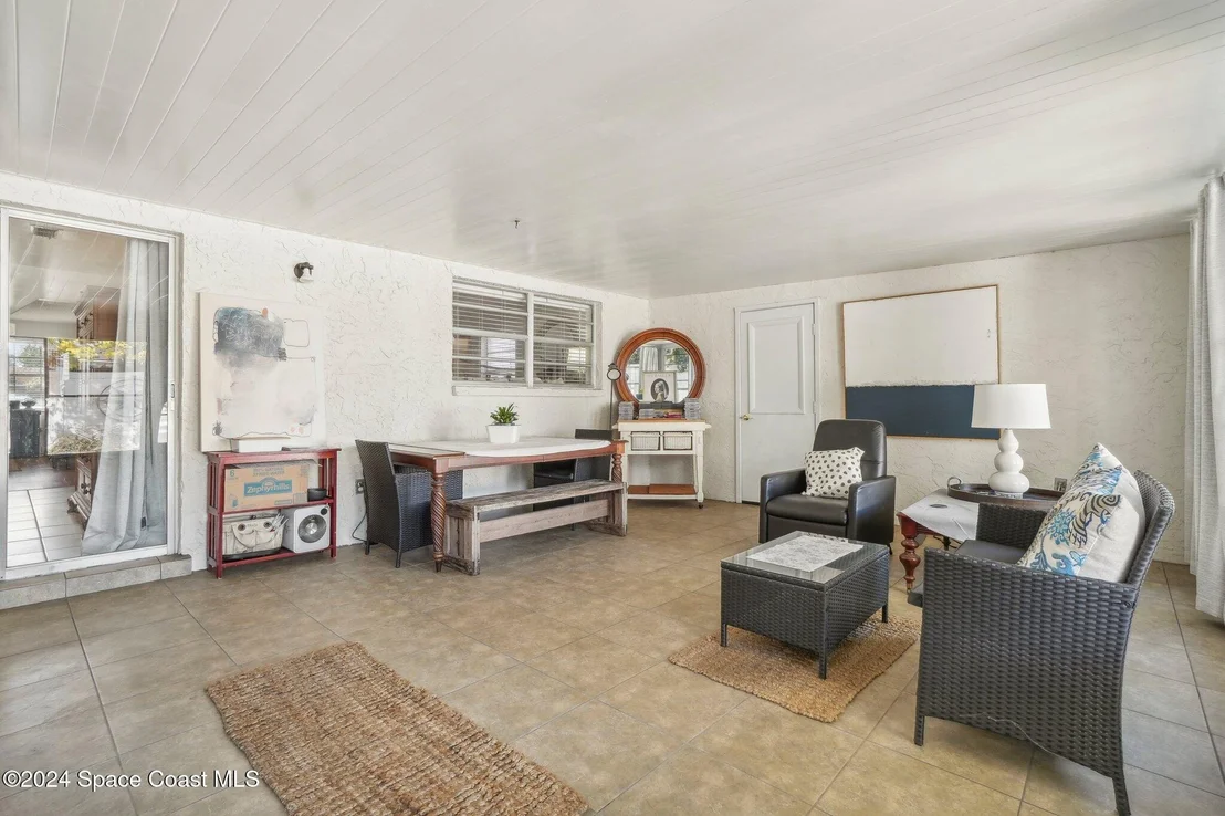 Photo of 2476 Mercury Drive