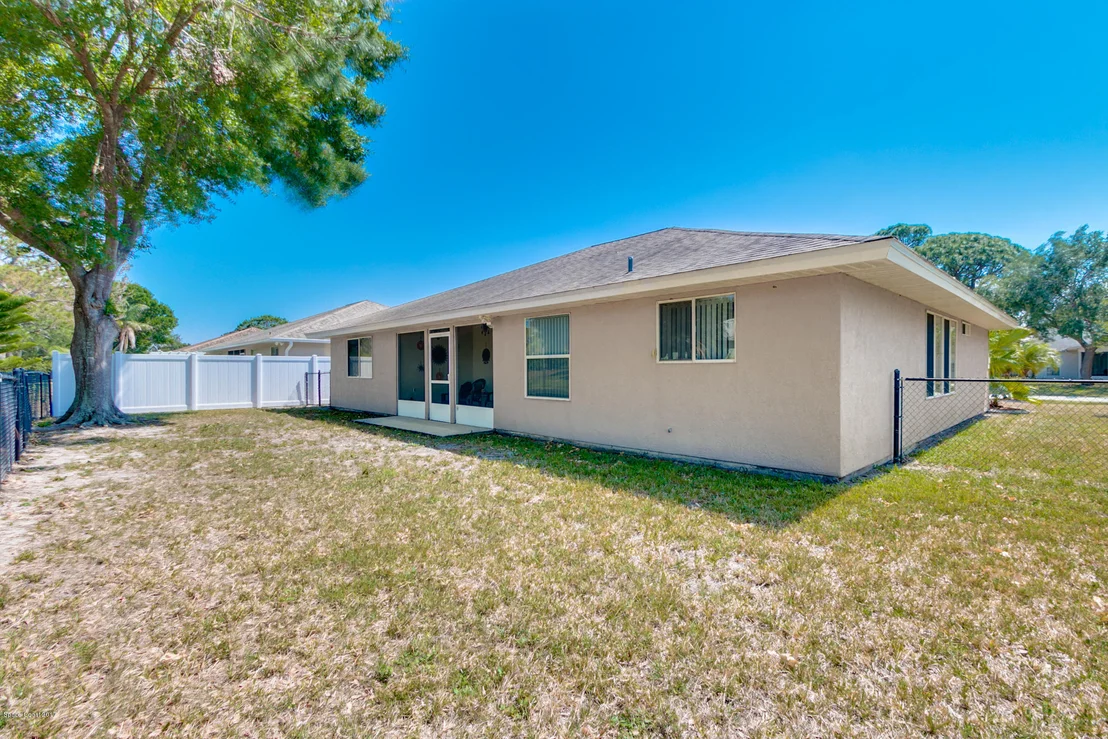 Photo of 1415 California Drive