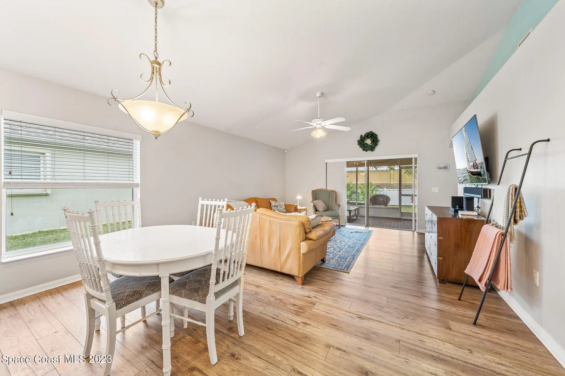 Photo of 4240 Chardonnay Drive
