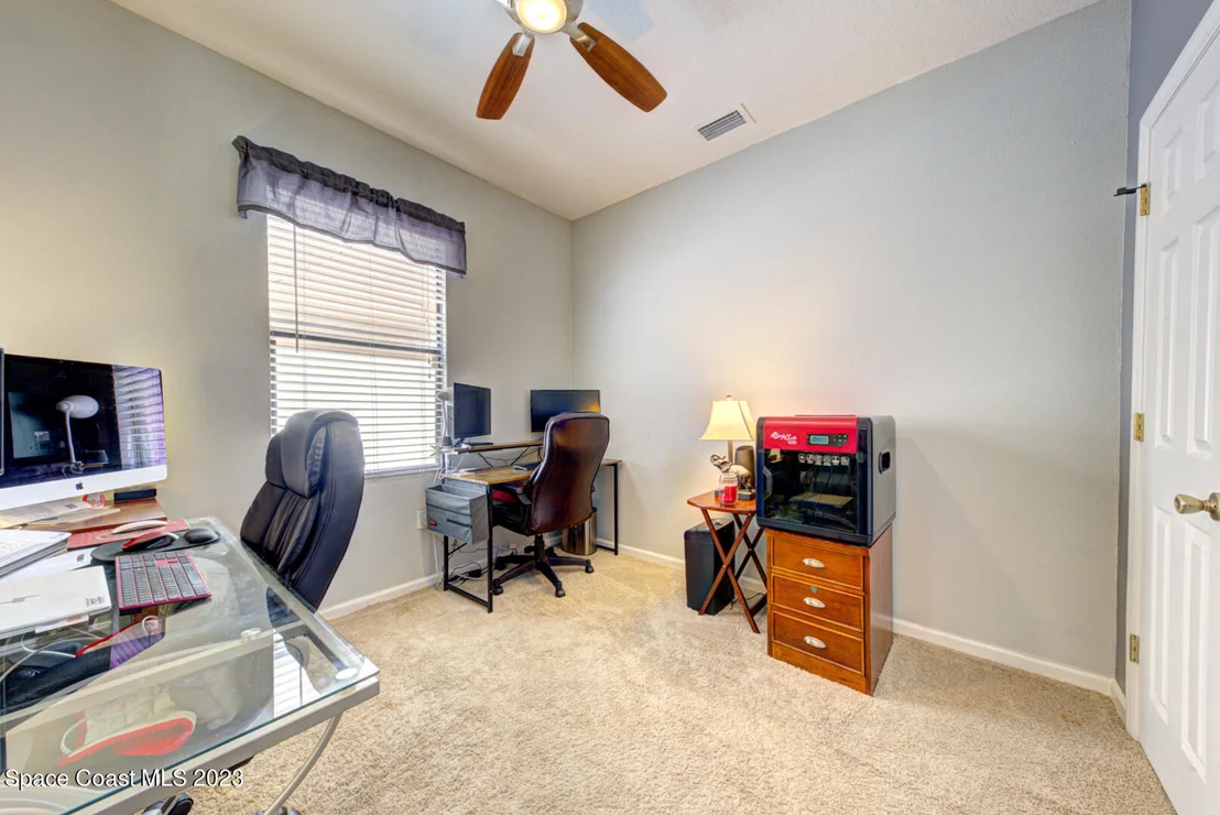 Photo of 194 Dryden Circle