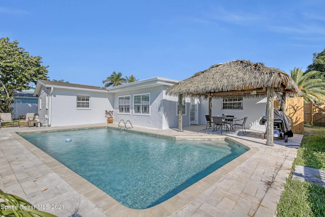 Photo of 444 Sparrow Drive