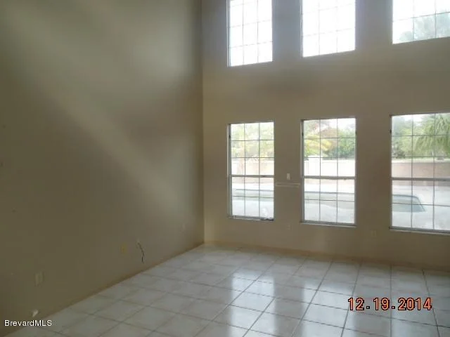 Photo of 1070 Fairlawn Drive