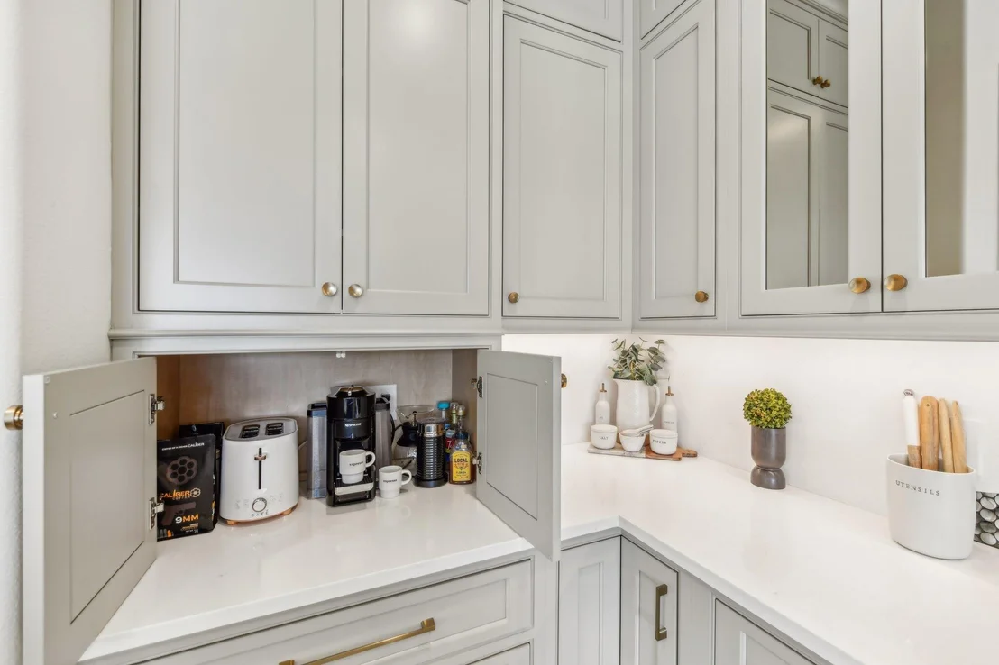 Photo of 7633 Poulicny Lane