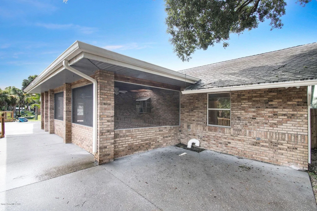 Photo of 5130 Evinrude Road