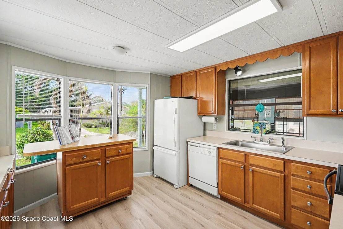 Photo of 4442 Twin Lakes Drive