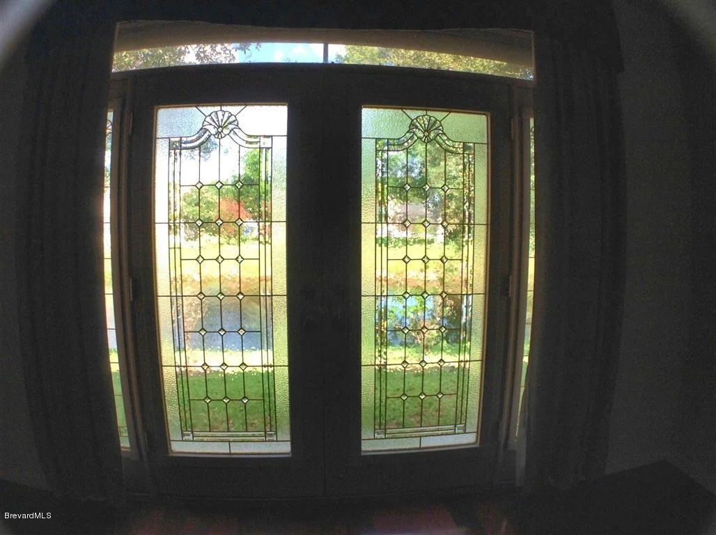 Photo of 989 Riviera Point Drive