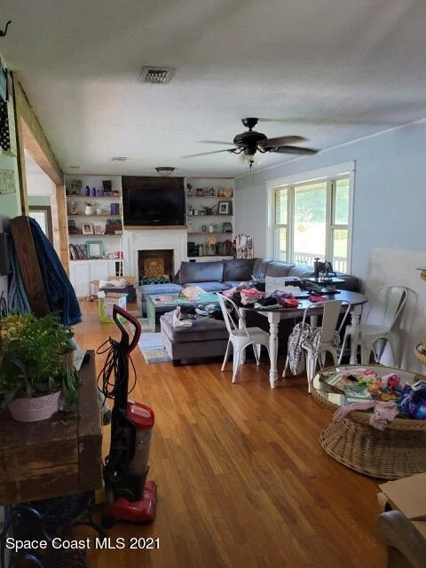 Photo of 443 Tall Pines Road