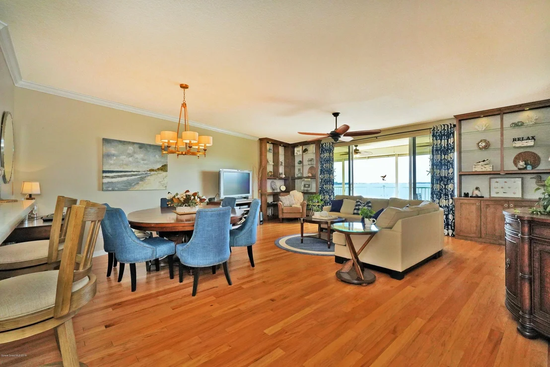 Photo of Unit 404 at 104 Riverside Drive
