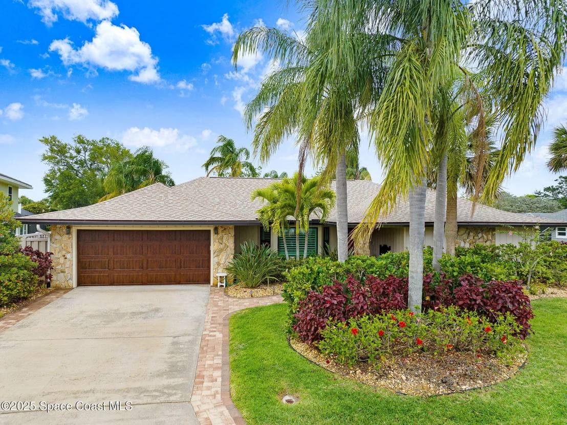 Photo of 847 Kerry Downs Circle