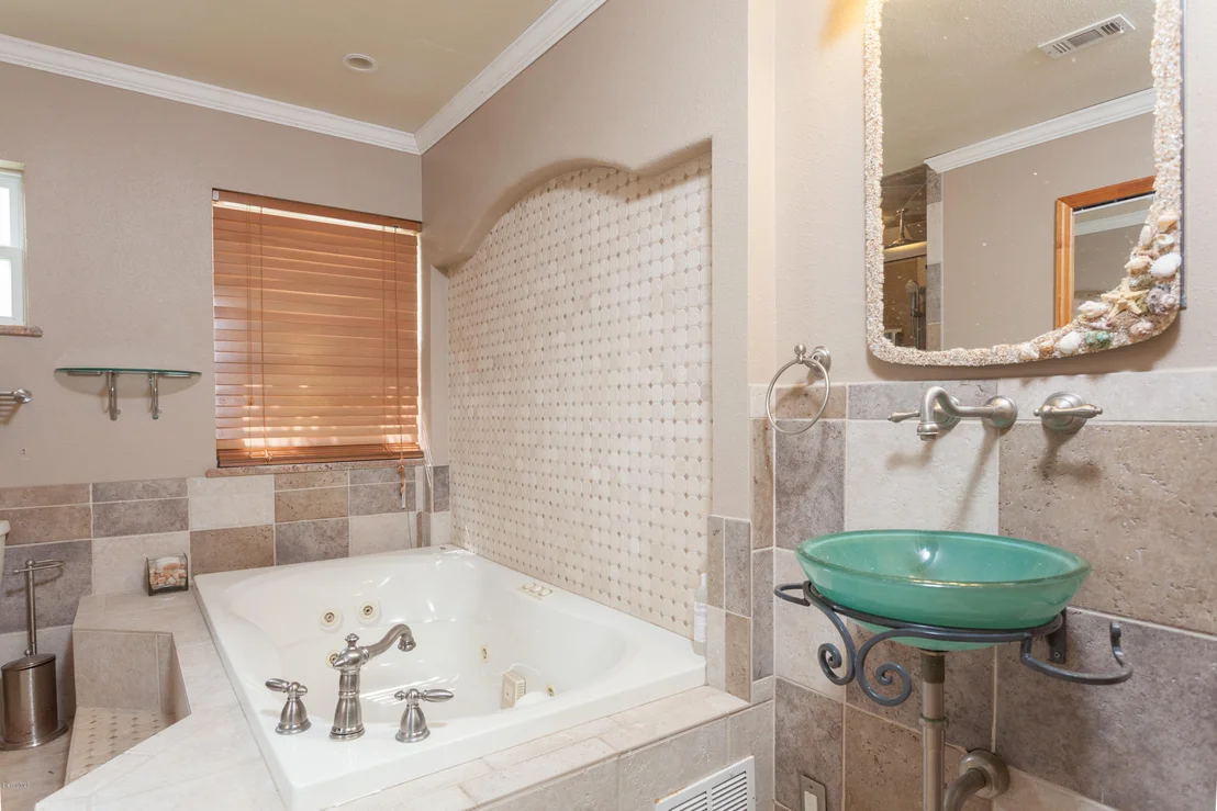 Photo of 3447 Indian River Drive N