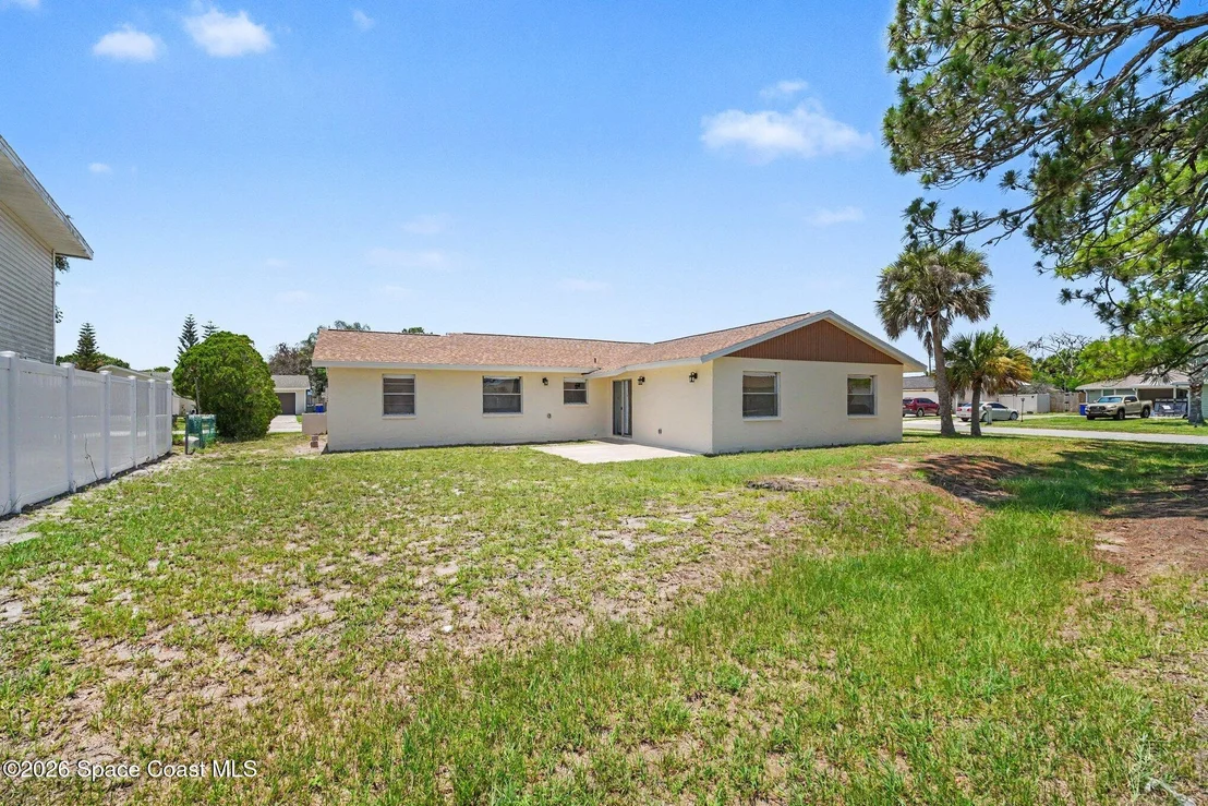 Photo of 952 Bayberry Lane