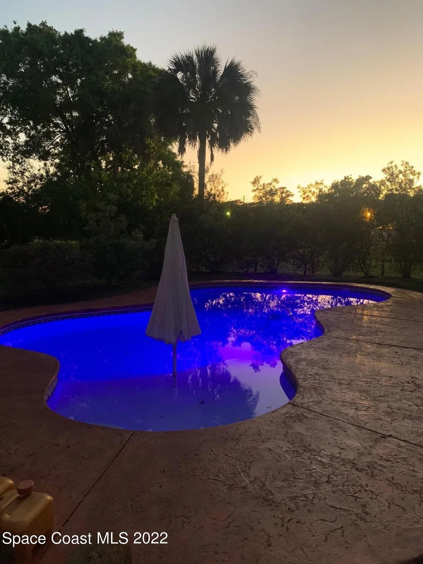 Photo of 555 La Veta Drive