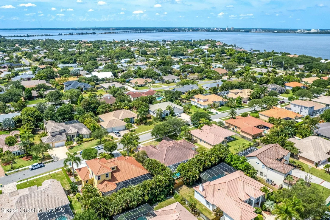 Photo of 356 Southampton Drive