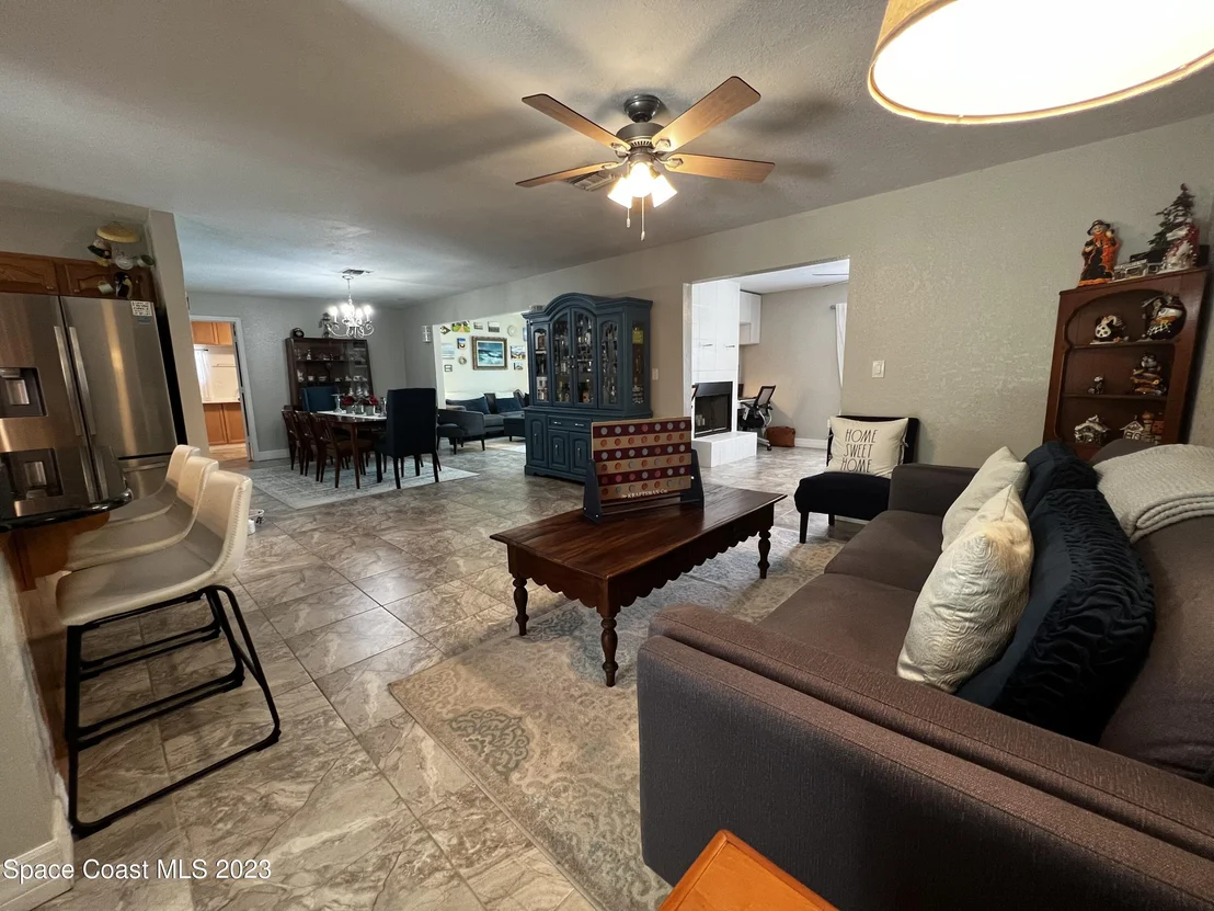 Photo of 5420 Holden Road