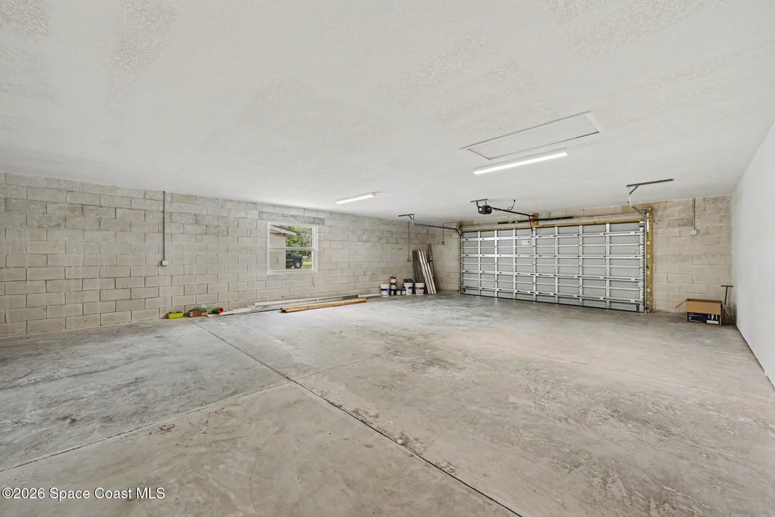 Photo of 2678 Pine Avenue