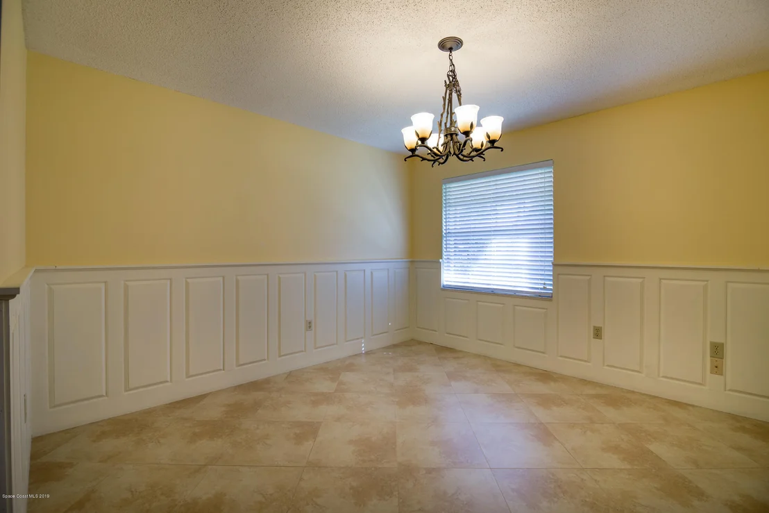 Photo of 807 Pine Valley Court