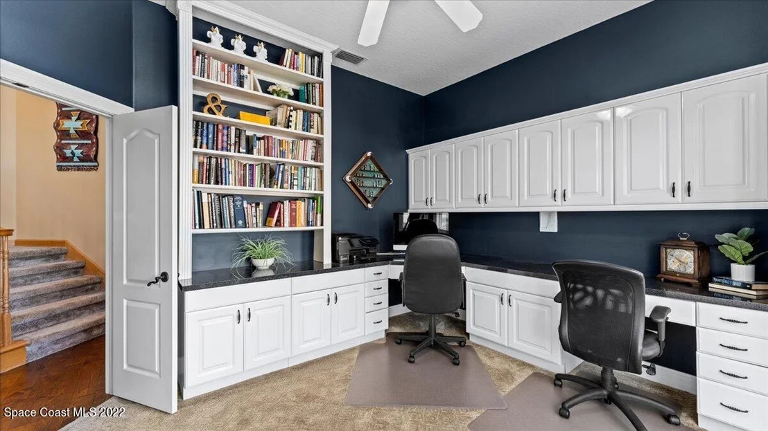 Photo of 873 Oak Park Drive