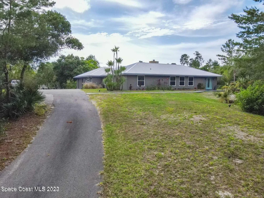 Photo of 1420 War Eagle Boulevard