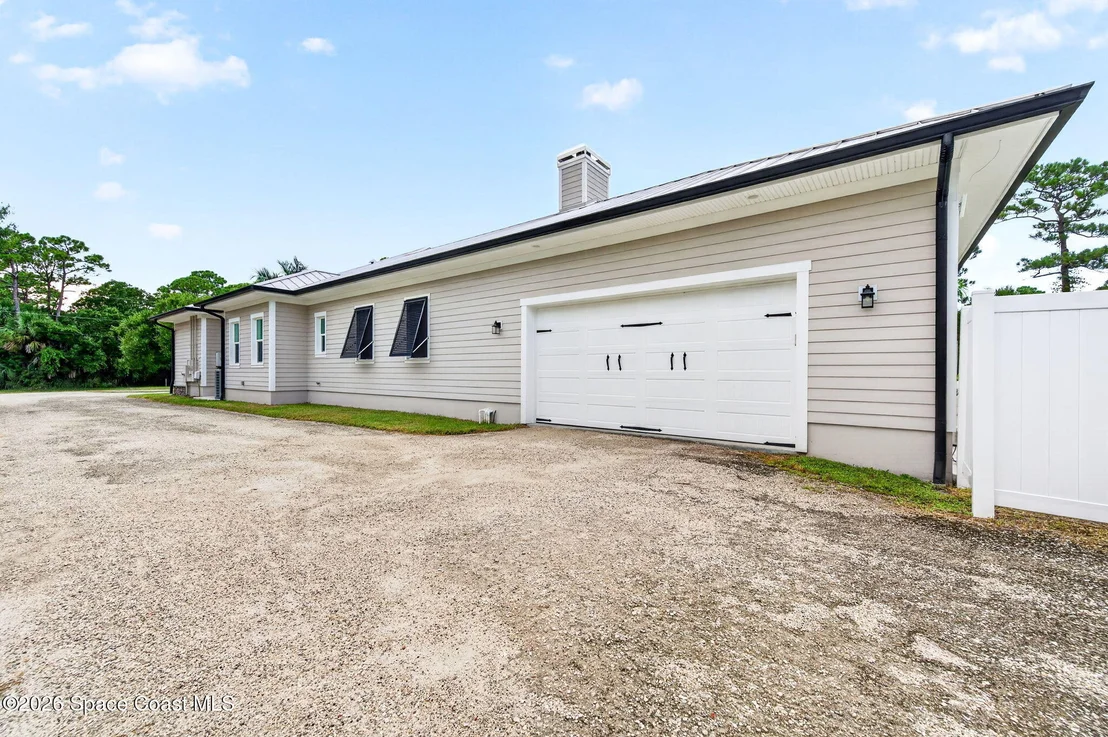 Photo of 3865 Reynolds Road