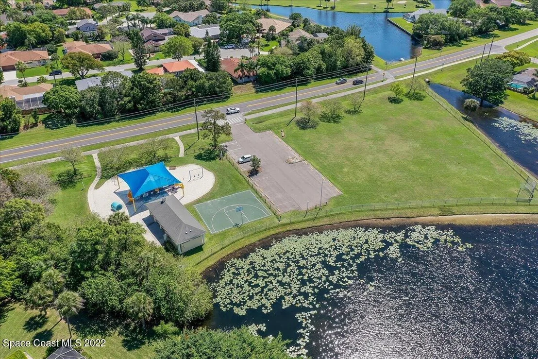 Photo of 1001 Fieldstone Drive