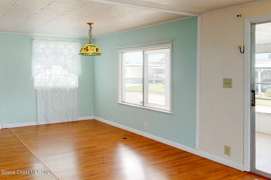 Photo of 528 Marnie Circle