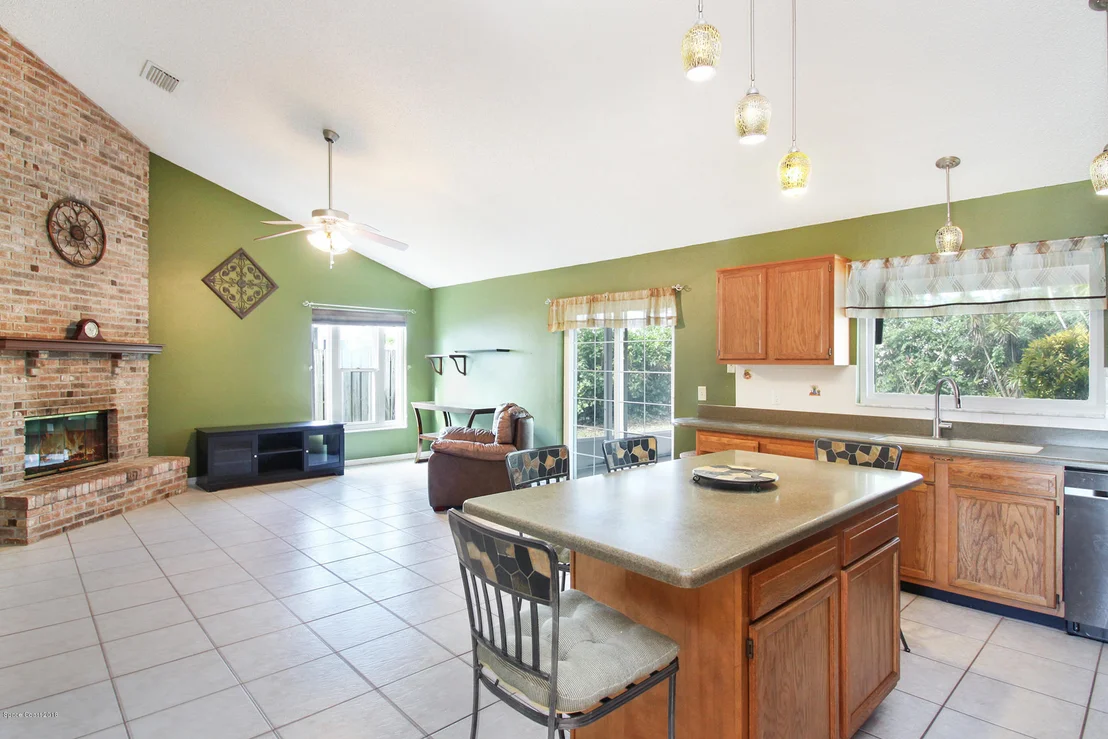 Photo of 922 Jamestown Drive