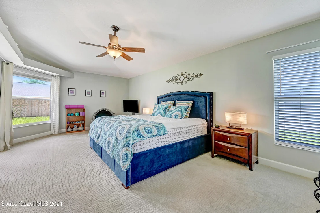 Photo of 4925 Buttonwood Drive