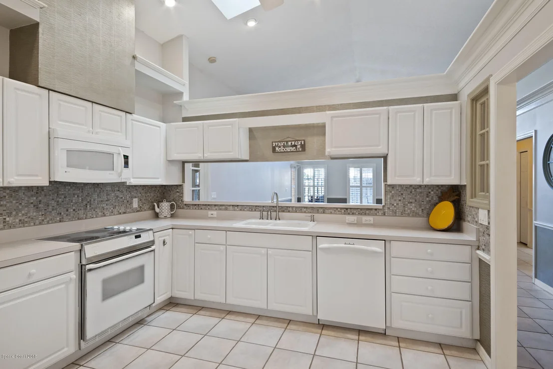Photo of 2477 Saint Johns Lane