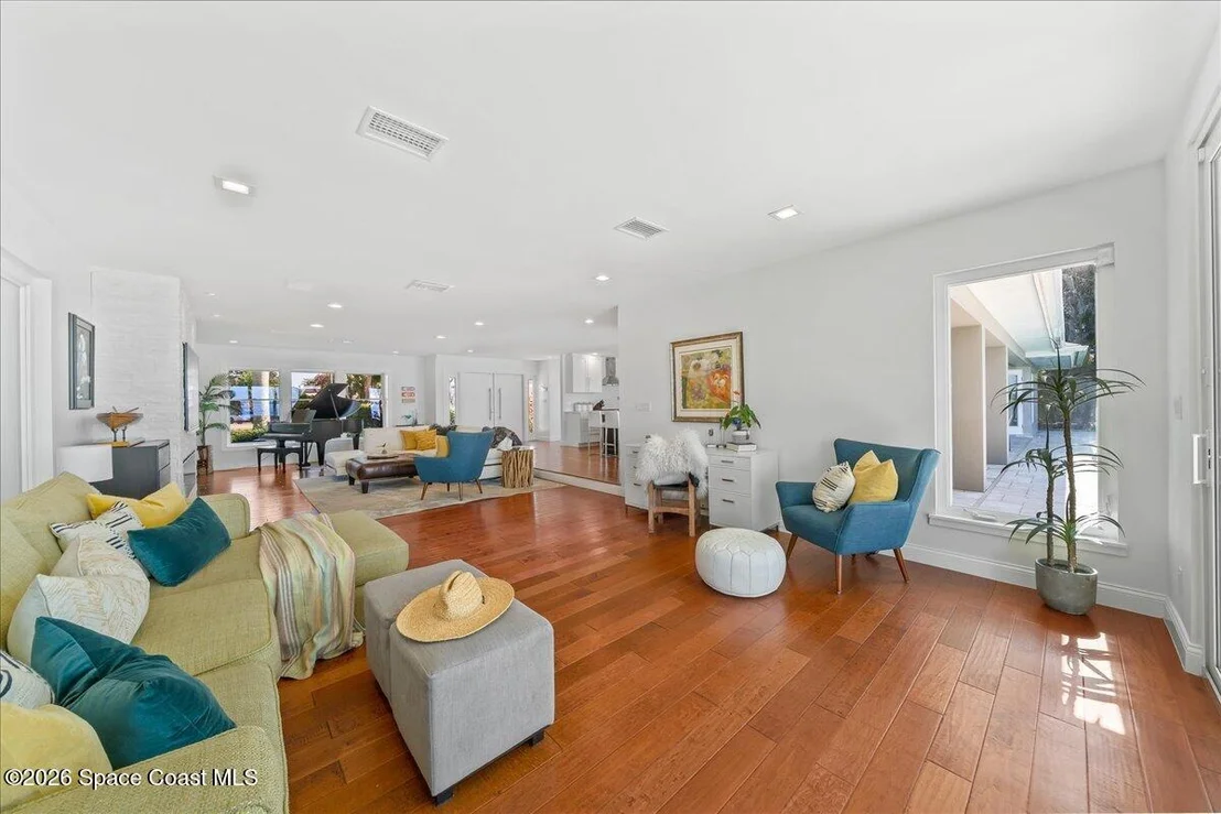 Photo of 408 Riverside Drive