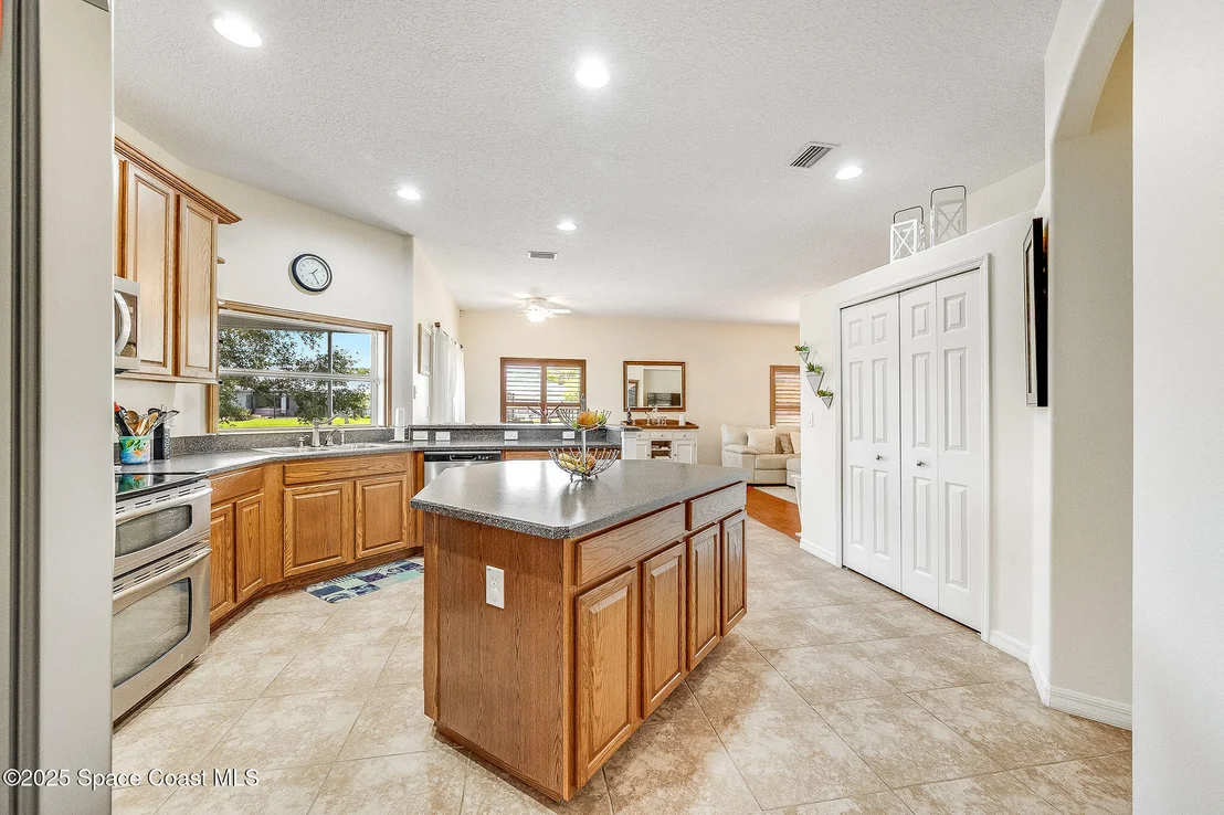 Photo of 1137 Morgan Circle NE