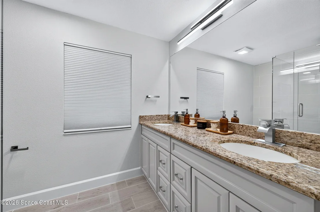 Photo of 414 Myrtlewood Road