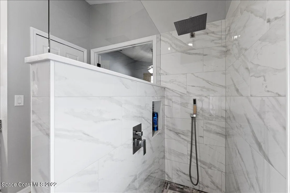Photo of 890 Shaw Circle