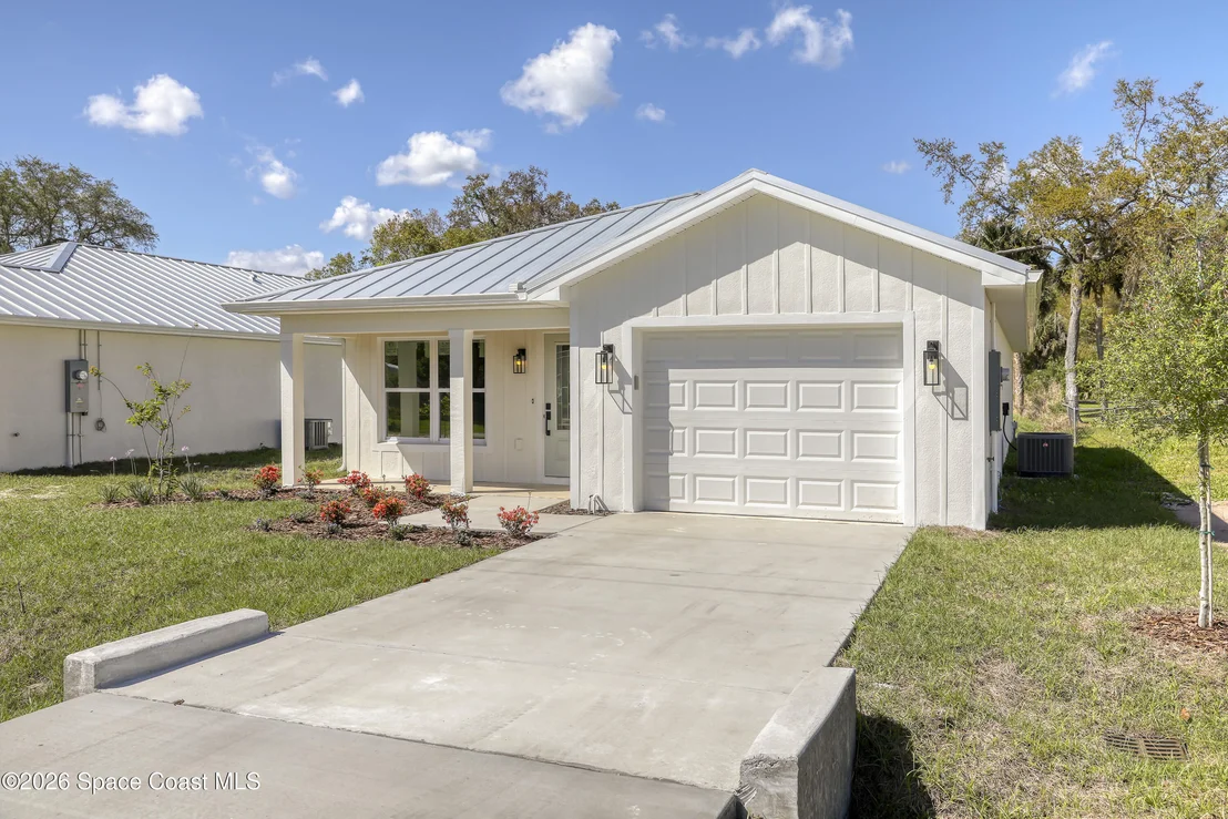Photo of 5816 Hammock Street