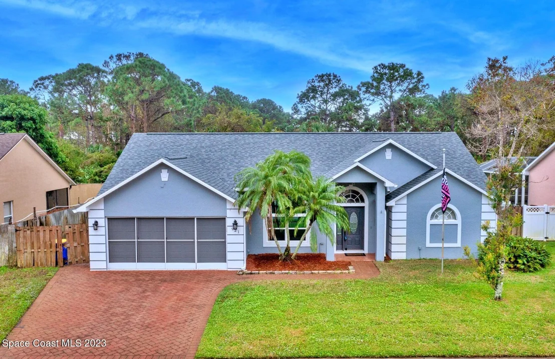 Photo of 921 Osprey Lane