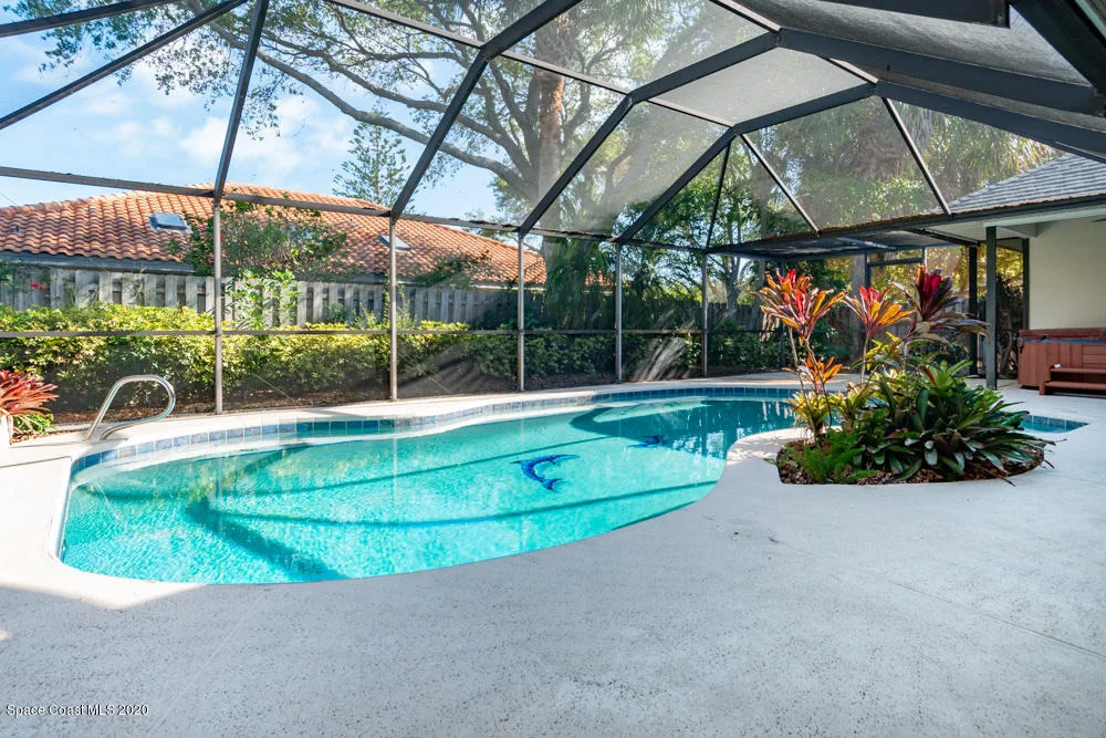Photo of 534 Hummingbird Drive