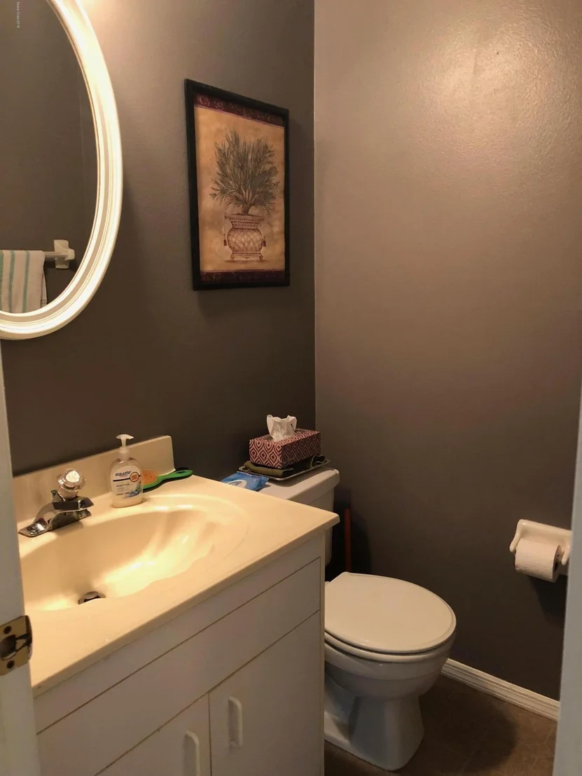 Photo of 834 Wateroak Drive NE