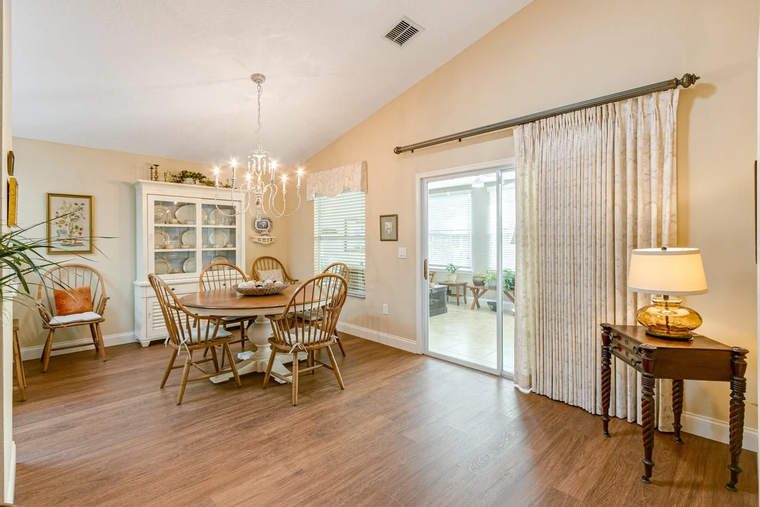 Photo of 945 S Fork Circle