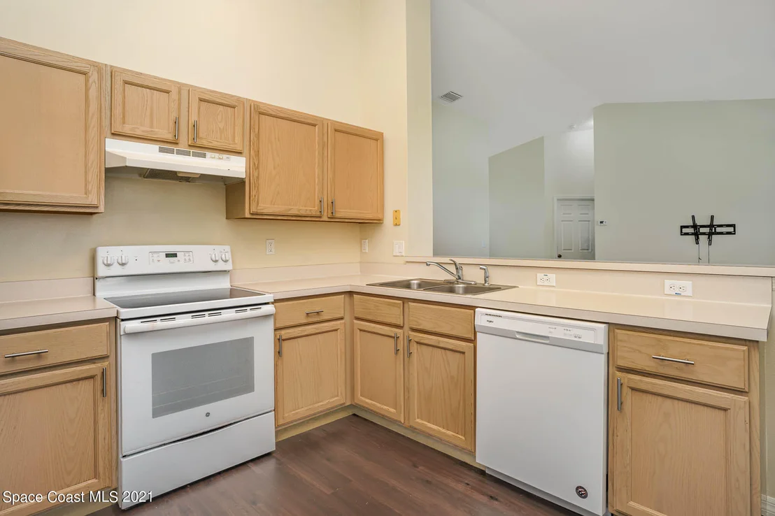 Photo of 1528 Bronco Drive