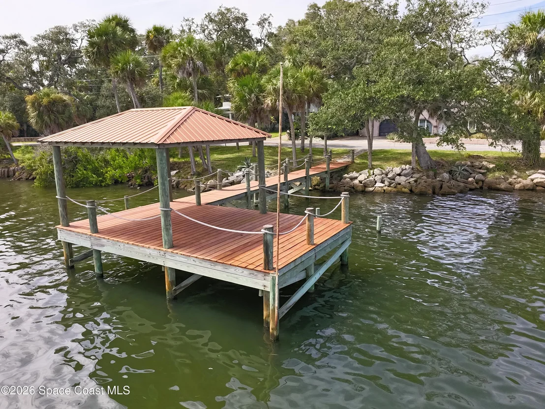 Photo of 555 Rockledge Drive