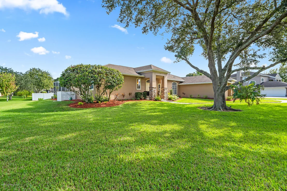 Photo of 4355 Canard Road