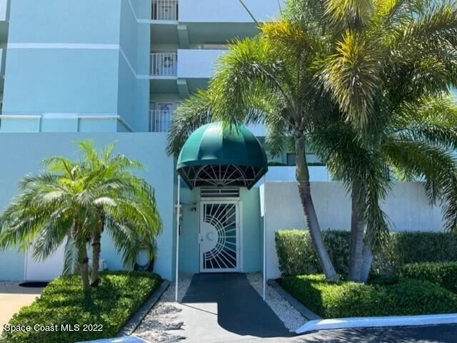 Photo of Unit 2302 at 1750 Commodore Boulevard