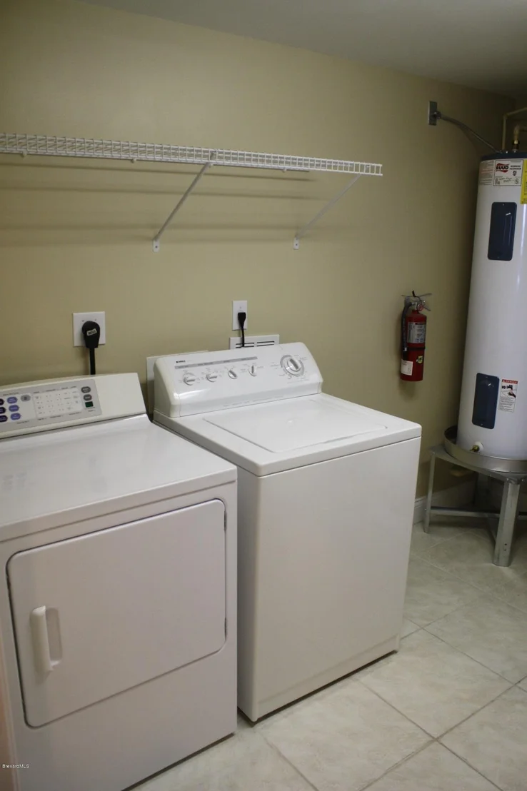 Photo of Unit 301 at 4975 NE Dixie Highway
