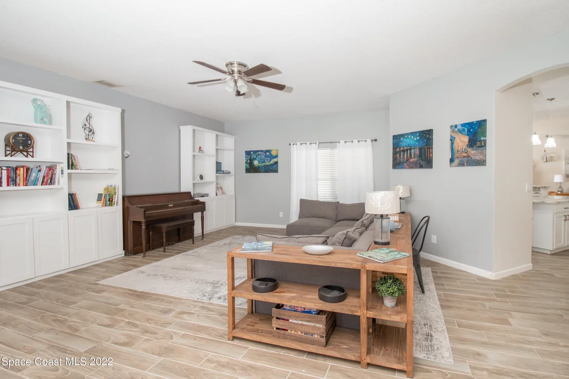Photo of 6345 Ainsworth Road