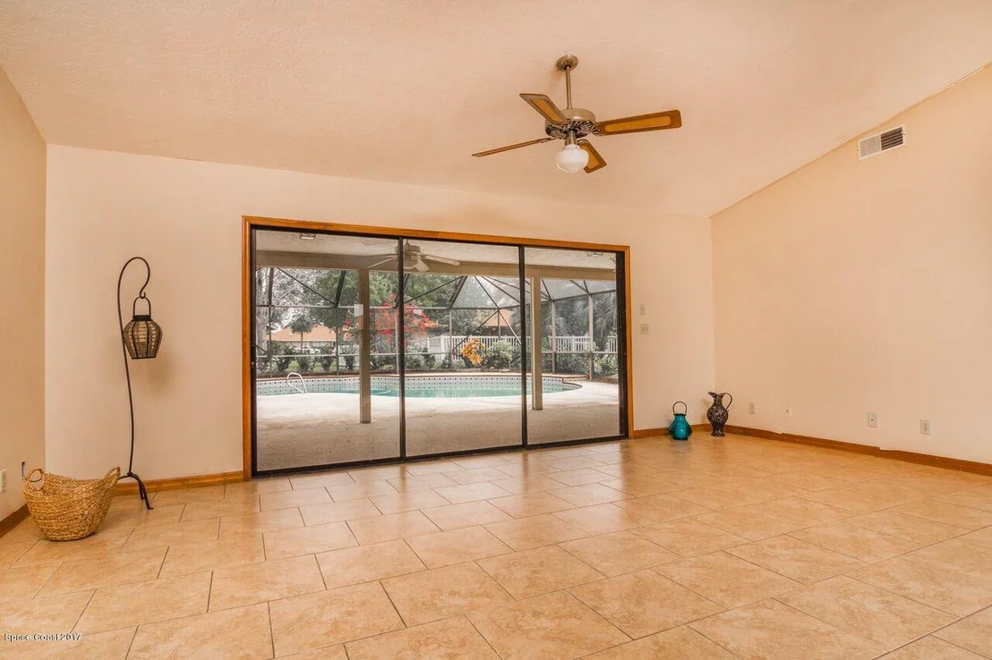Photo of 1372 Bonaventure Drive